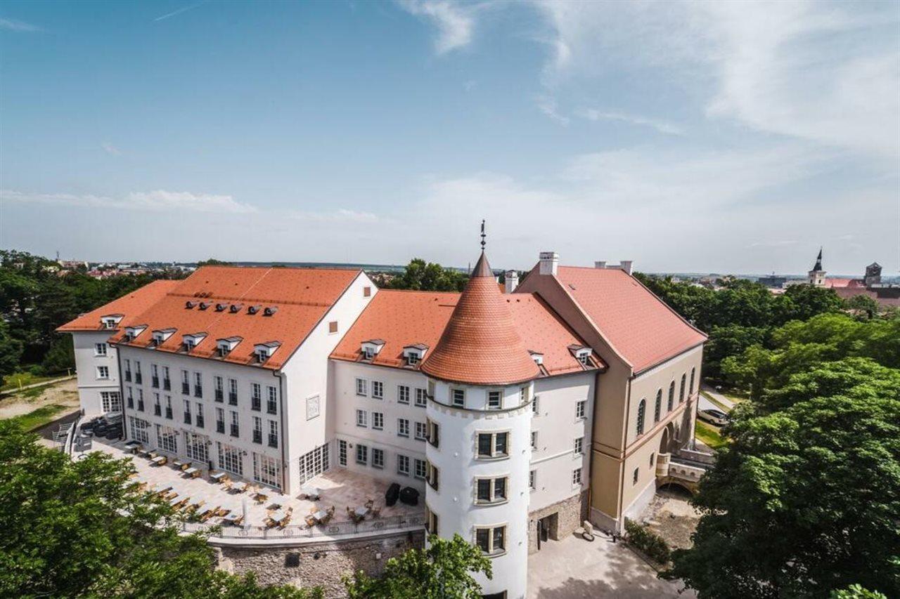 Palace Art Hotel Pezinok Luaran gambar